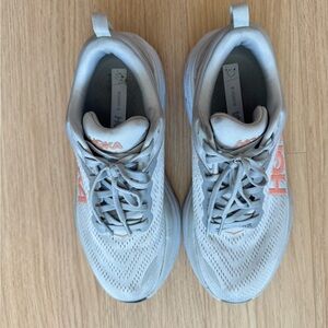 Hoka Bondi 8 grey sneakers